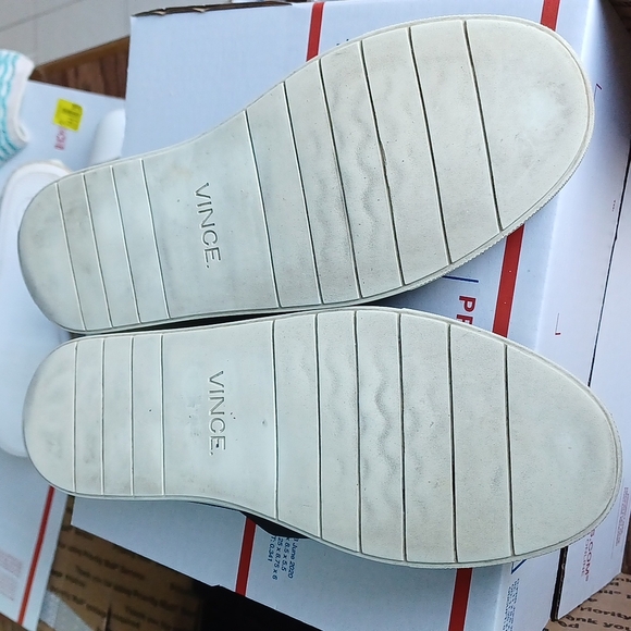 Vince Black Canvas Slip On Casual Sneakers - Picture 5 of 7